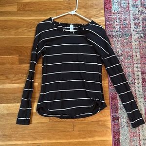 Ivivva size 14 Black and white Striped long sleeve